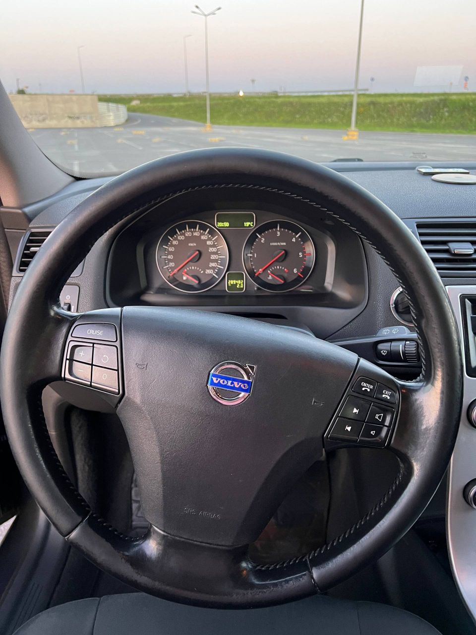 Volvo V50 - фото 8