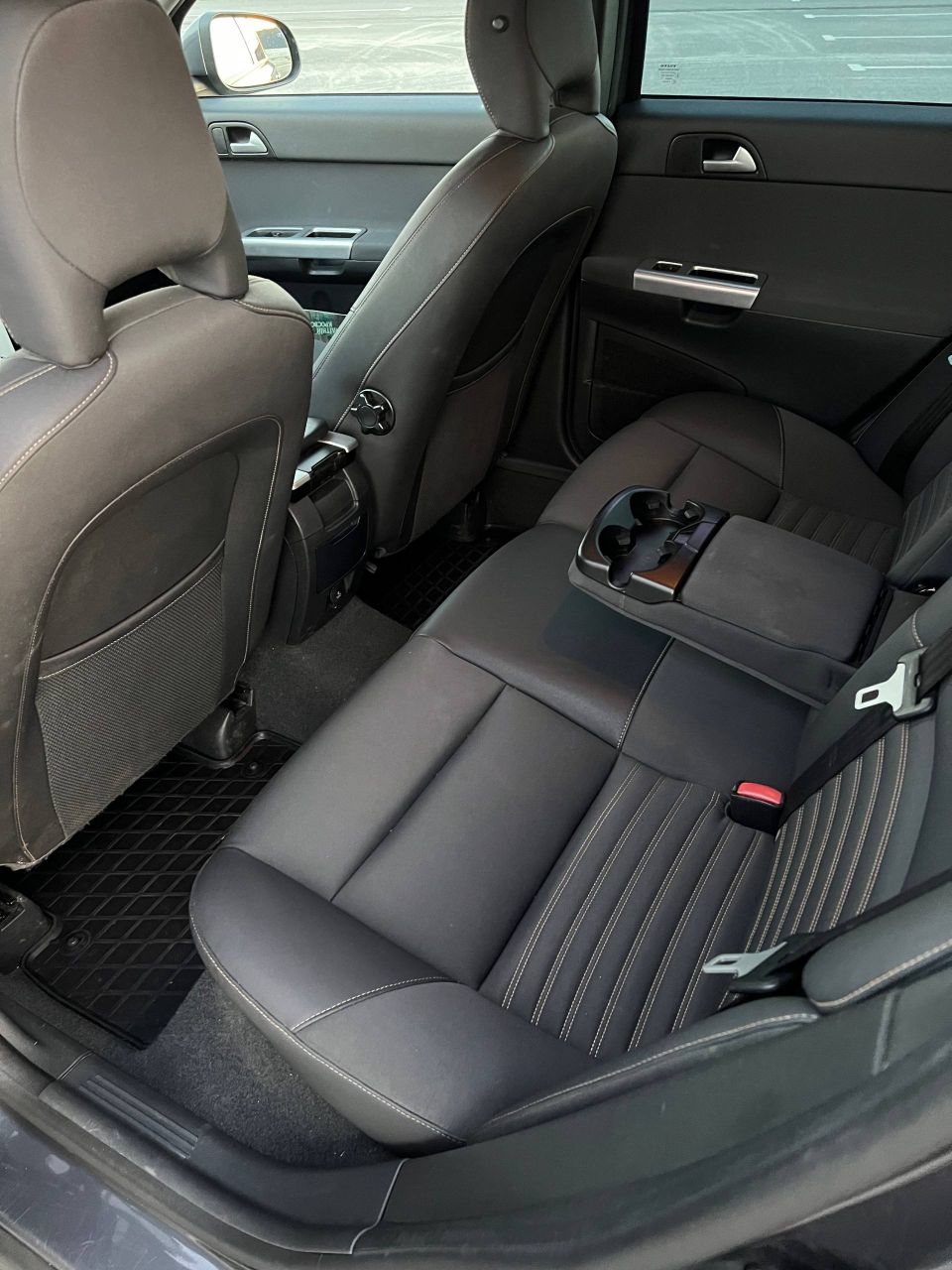 Volvo V50 - фото 12