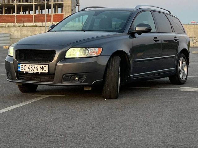Volvo V50 - зображення 2
