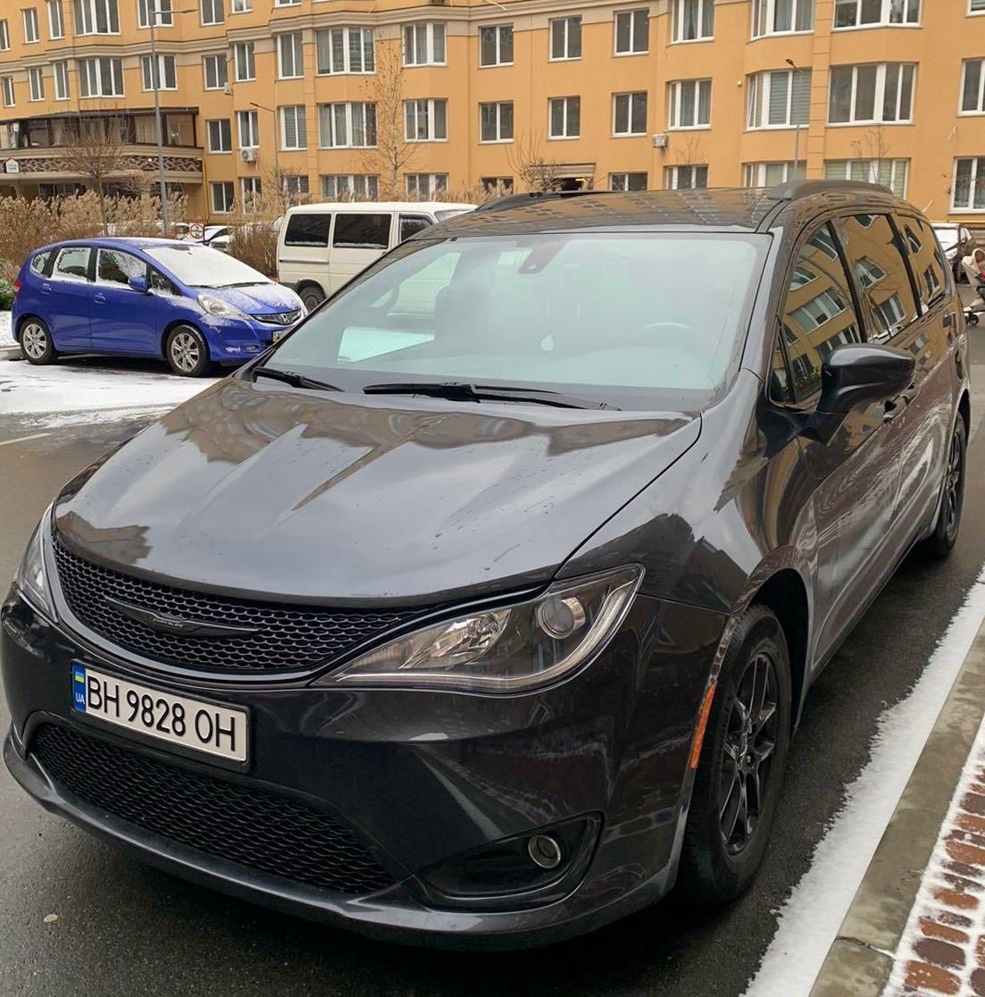 Chrysler Pacifica - фото 7