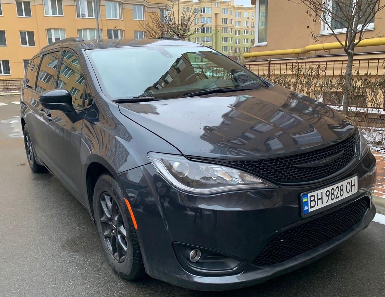 Chrysler Pacifica - фото 1
