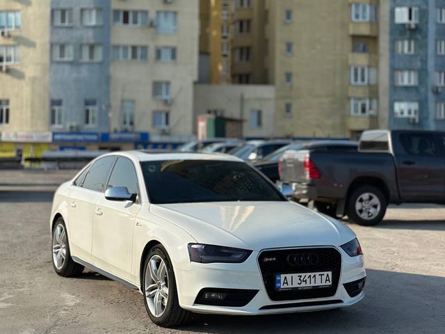 Audi S4 - фото 1