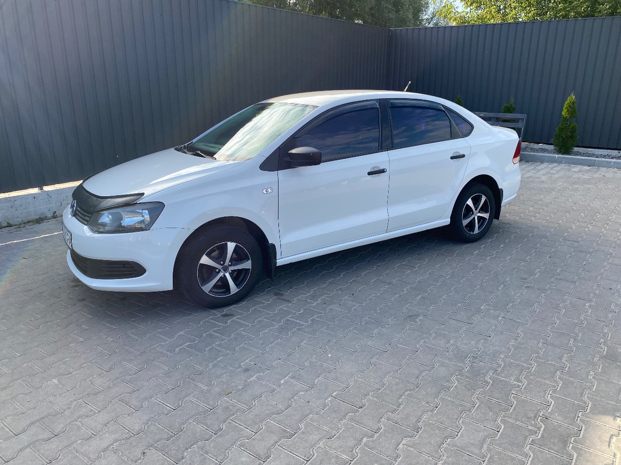 Volkswagen Polo - фото 2