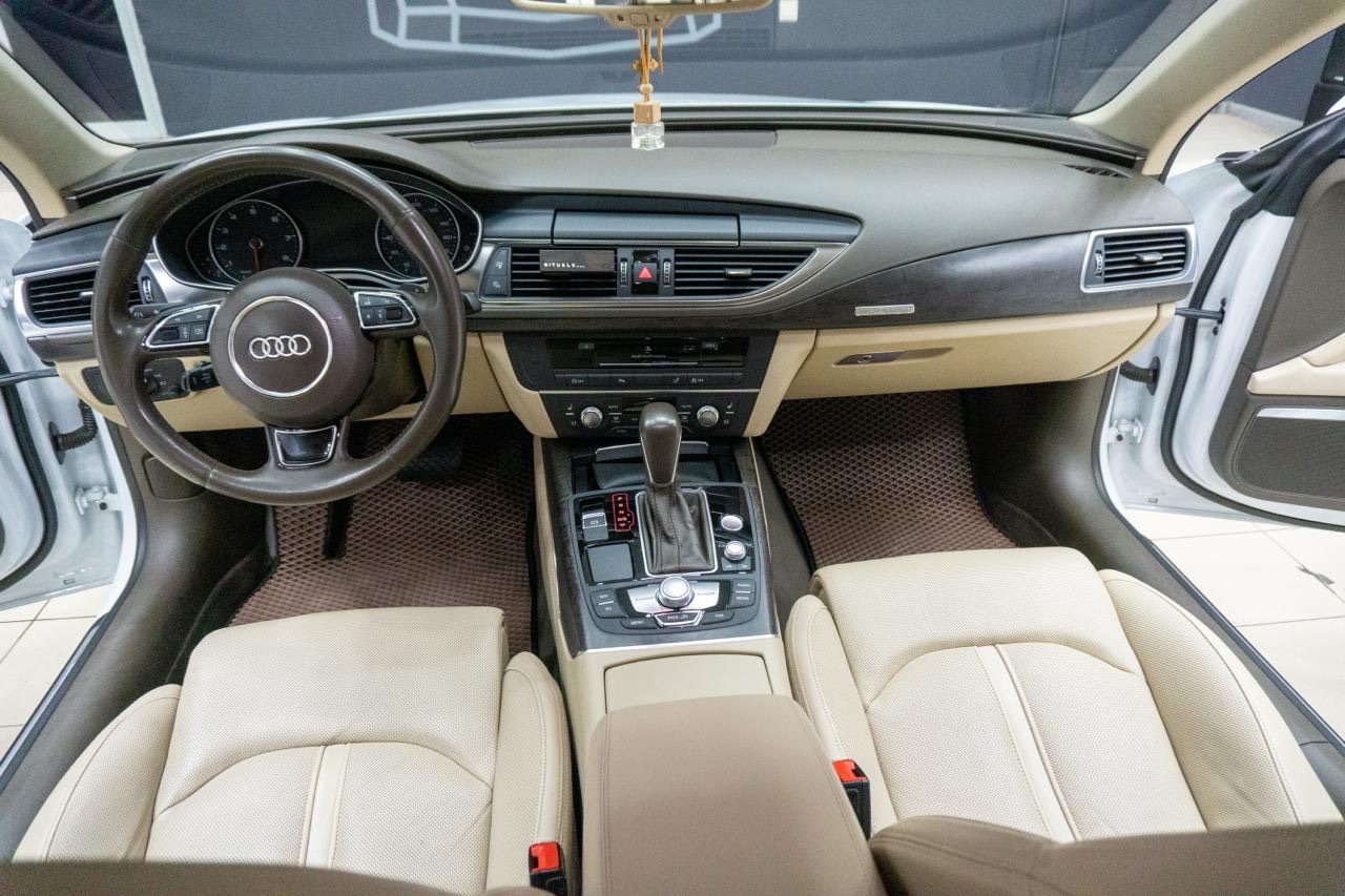Audi A7 - фото 27