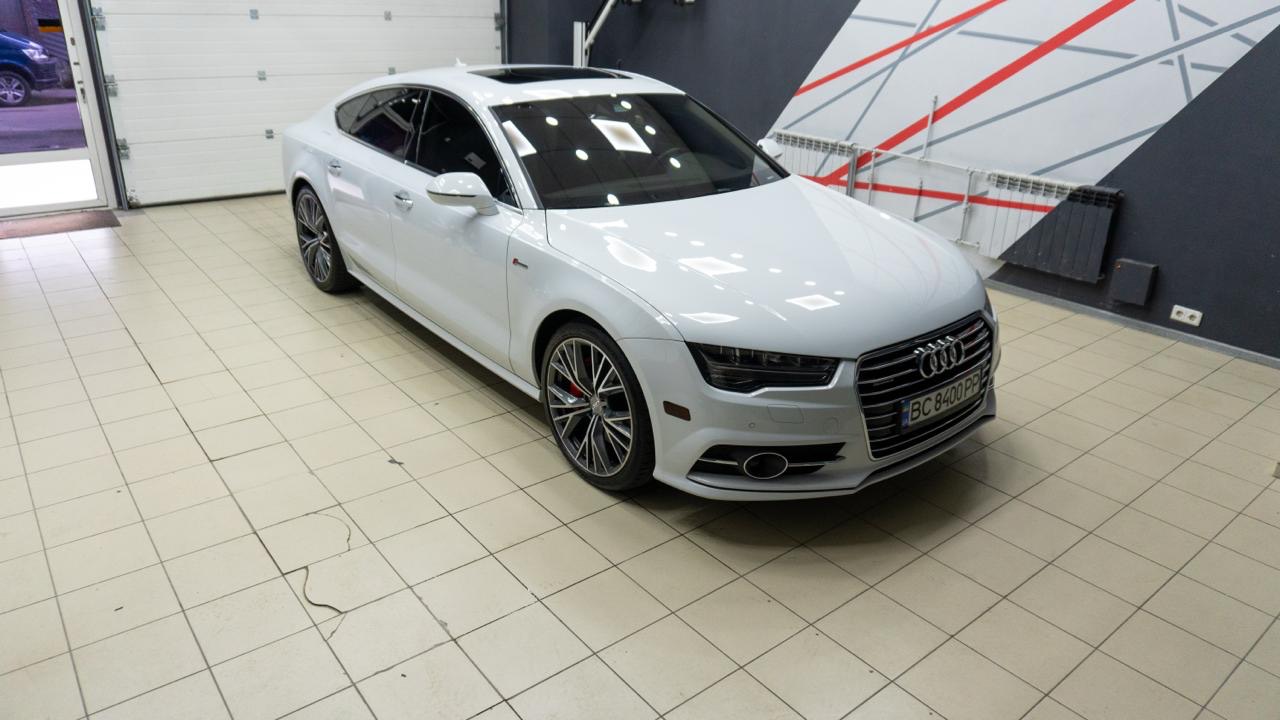 Audi A7 - фото 7