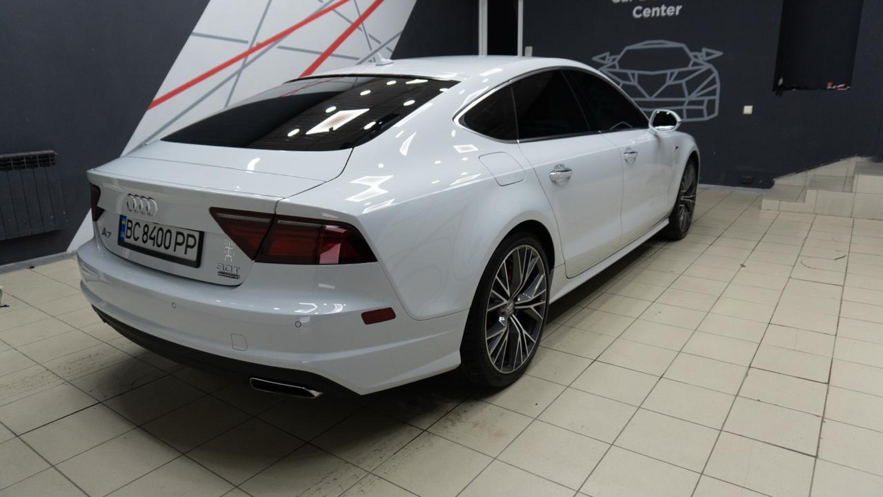 Audi A7 - фото 19