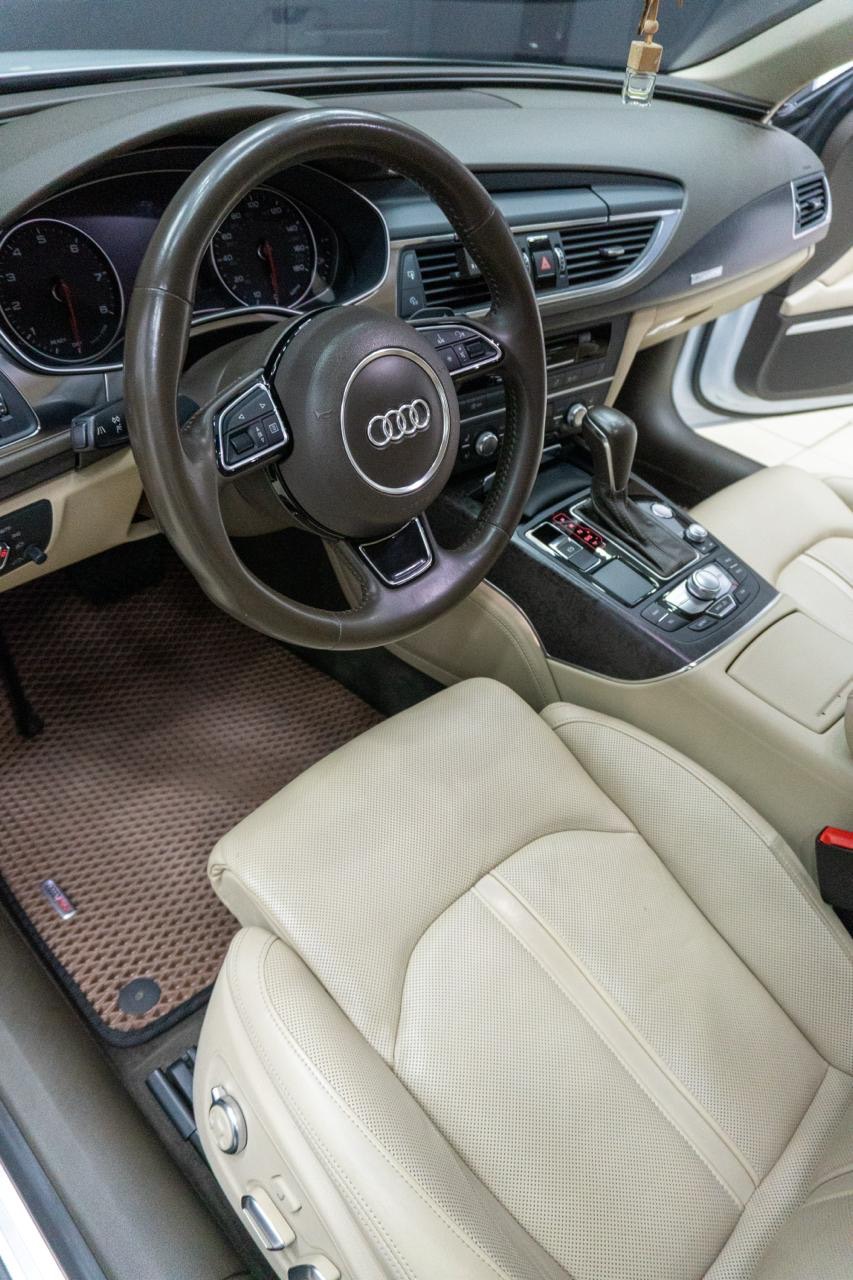 Audi A7 - фото 31