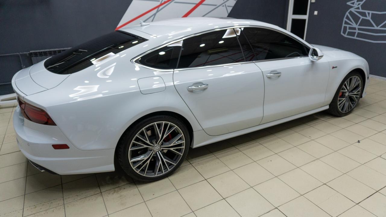 Audi A7 - фото 21