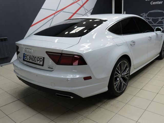 Audi A7 - фото 1