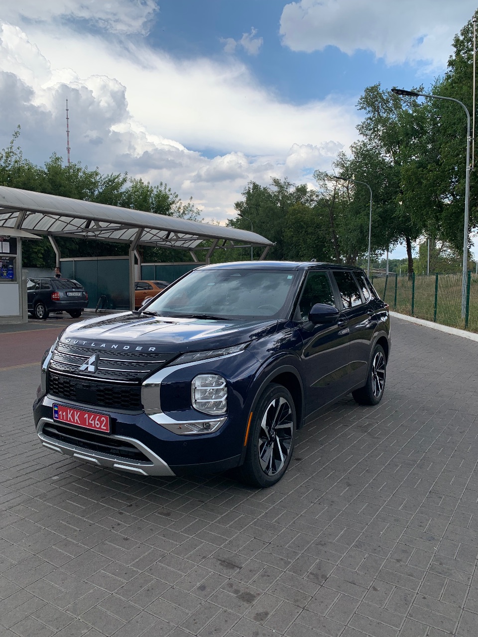 Mitsubishi Outlander - фото 2