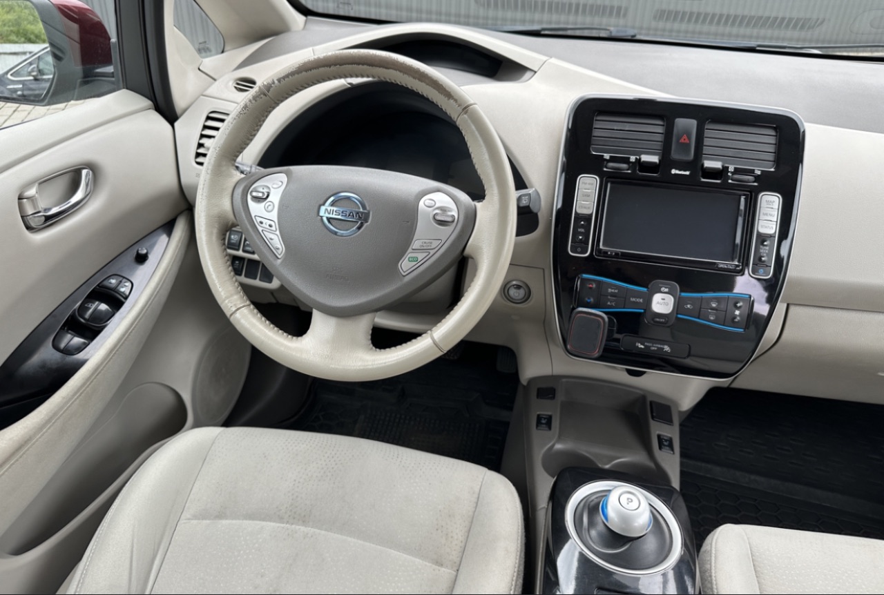 Nissan Leaf - фото 3