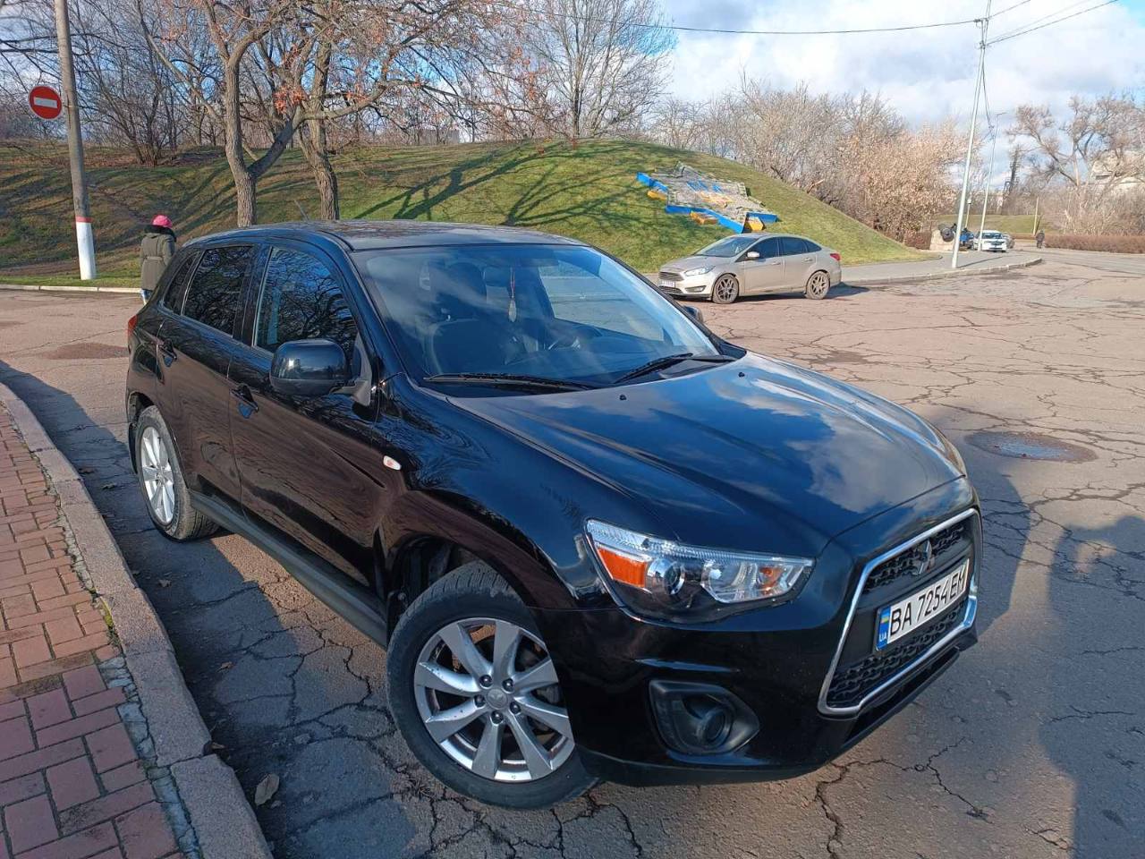 Mitsubishi Outlander Sport - фото 12