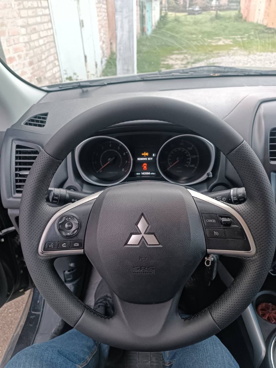 Mitsubishi Outlander Sport - фото 17