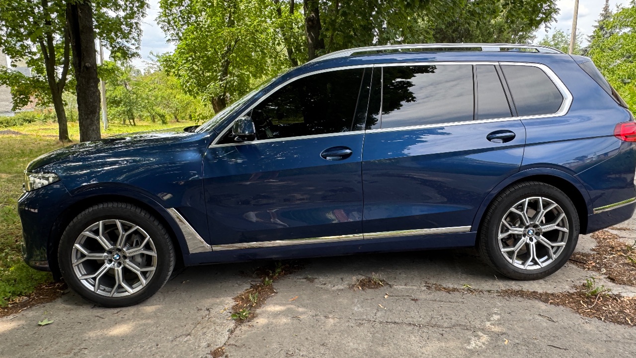 BMW X7 - фото 4