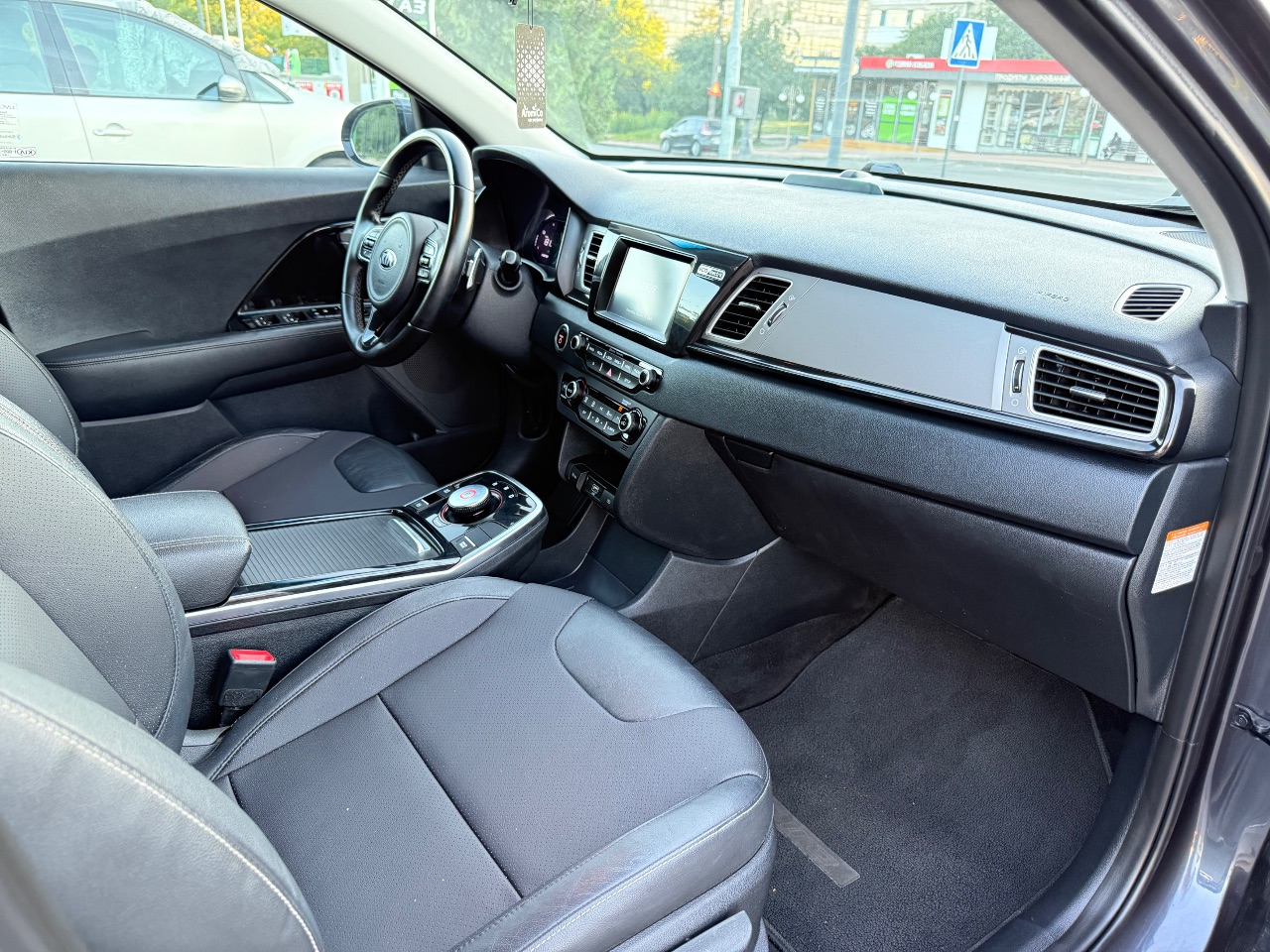 Kia Niro - фото 23