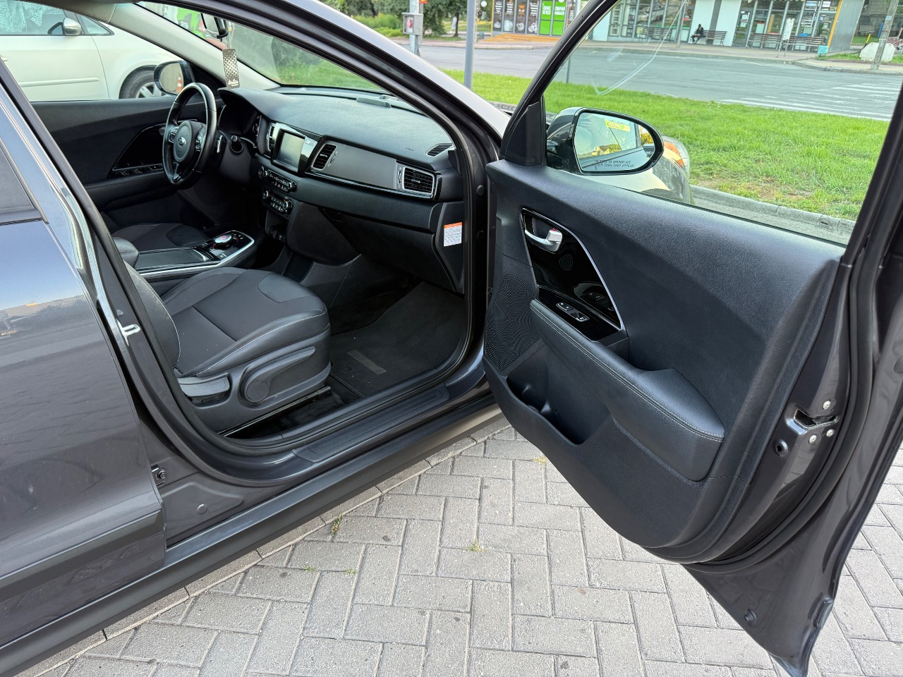 Kia Niro - фото 22