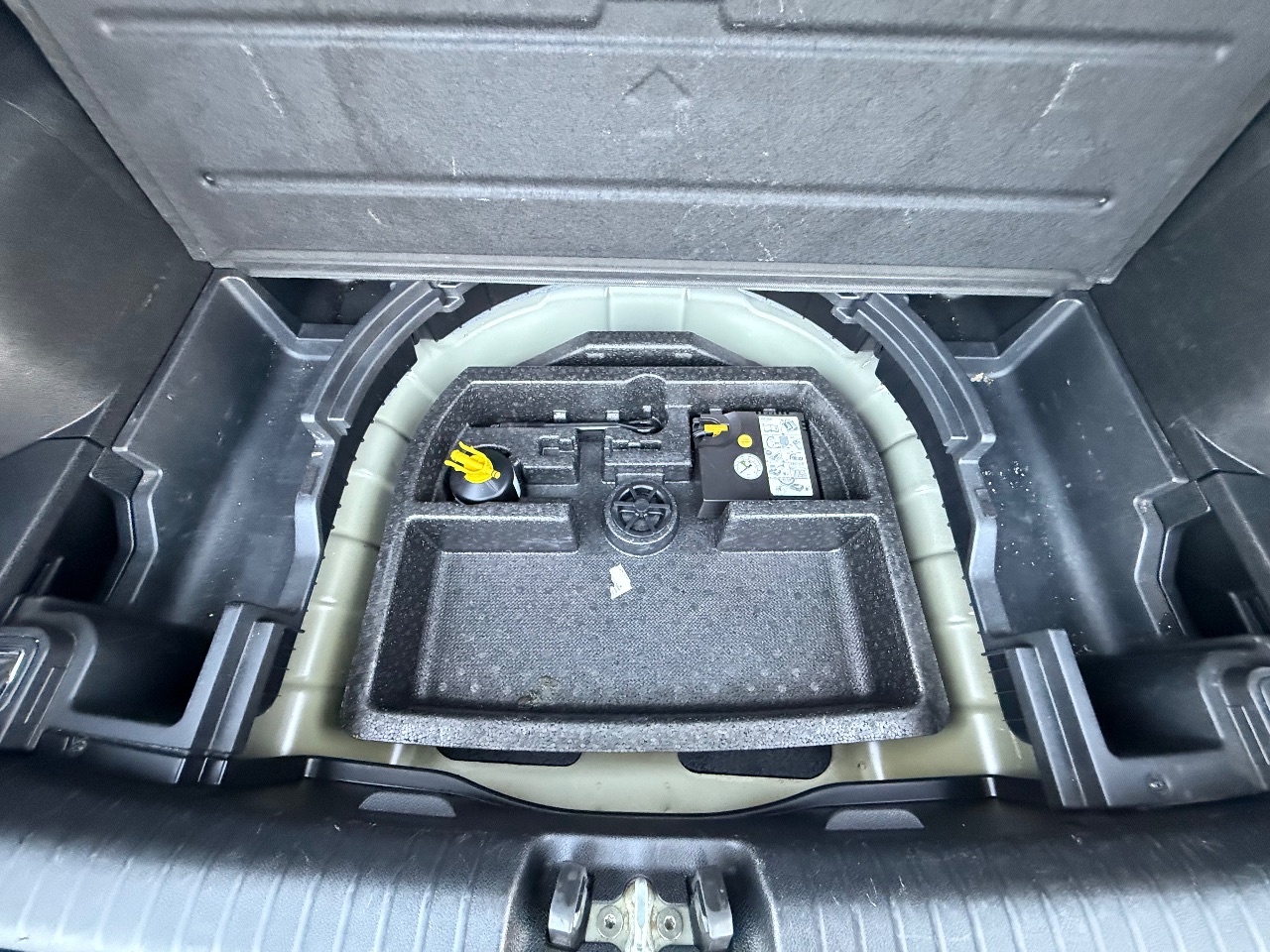 Kia Niro - фото 30