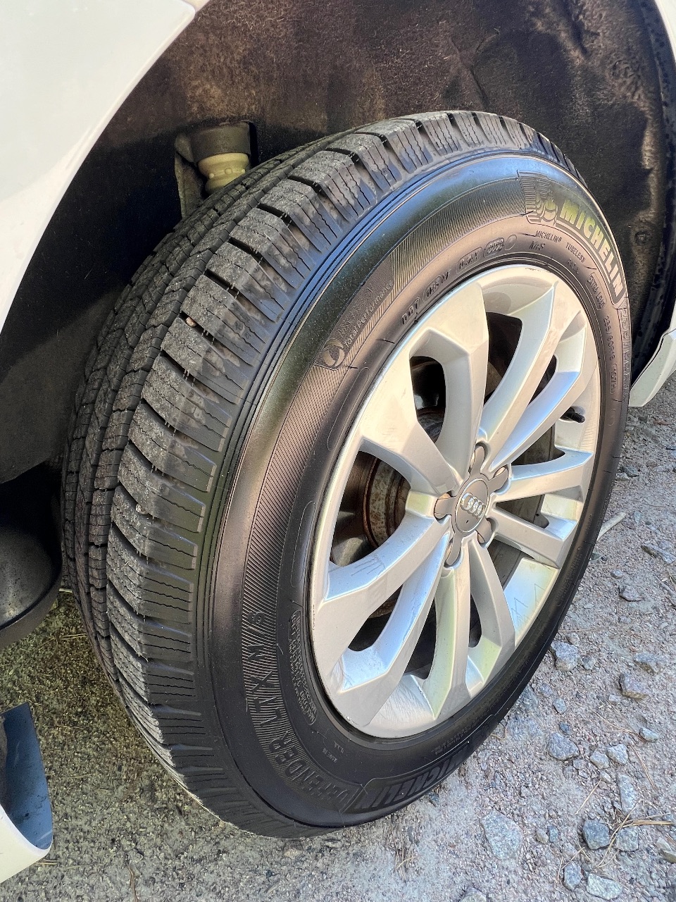 Audi Q5 - фото 13
