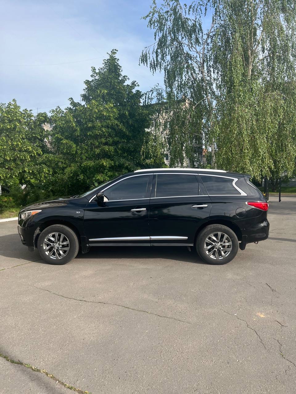 Infiniti QX60 - фото 2