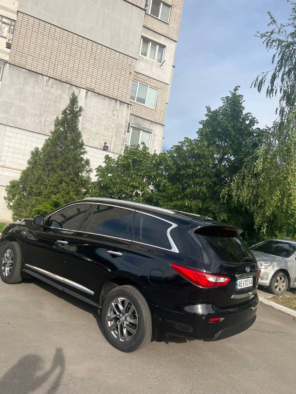 Infiniti QX60 - фото 5