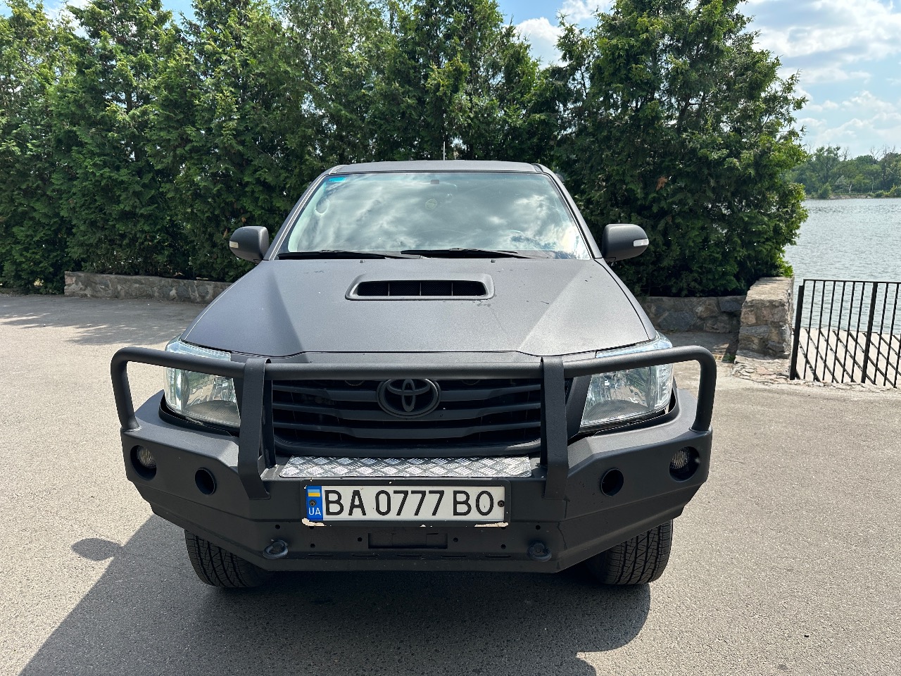Toyota Hilux - зображення 1