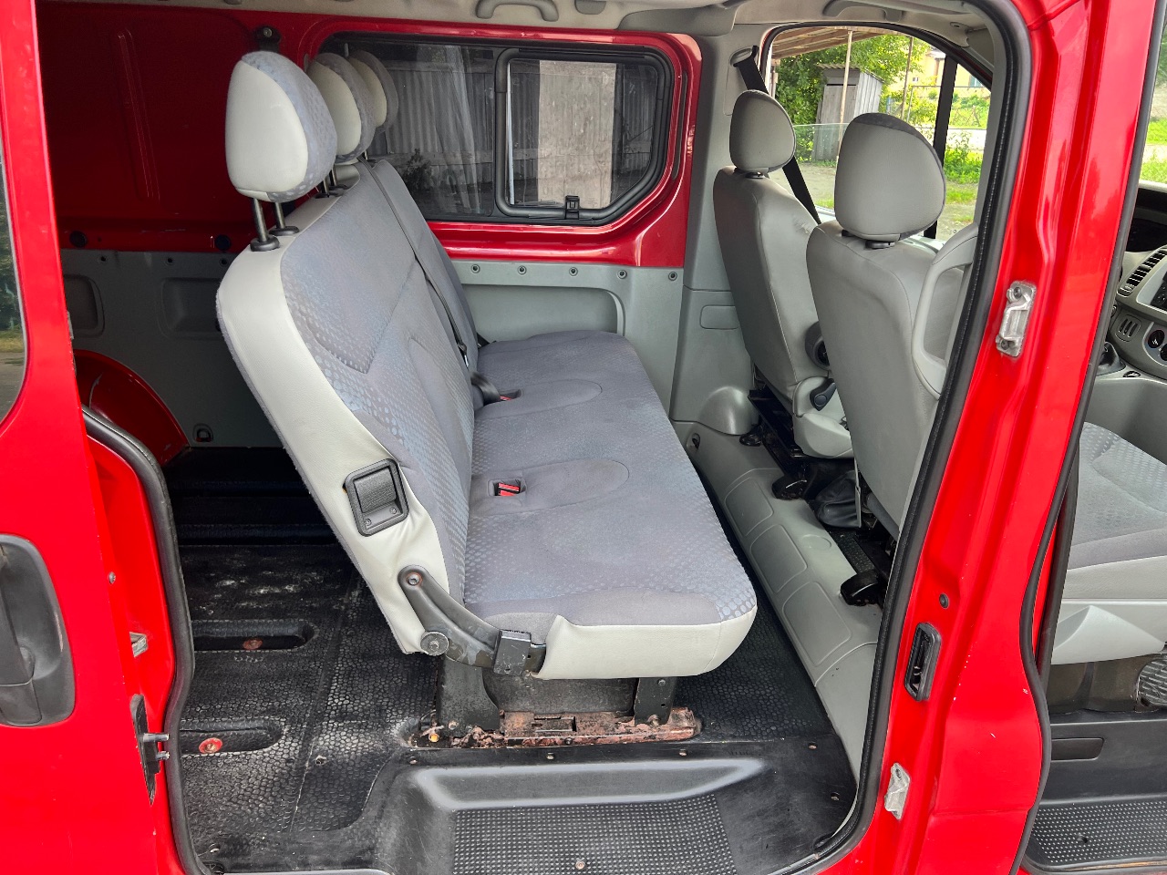 Renault Trafic - фото 11