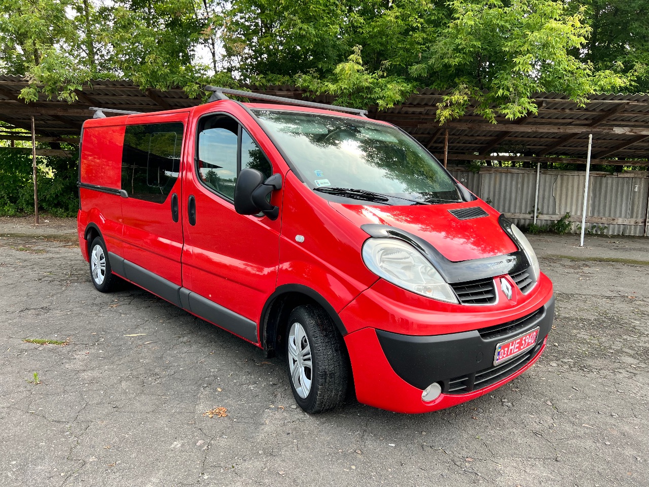 Renault Trafic - фото 14