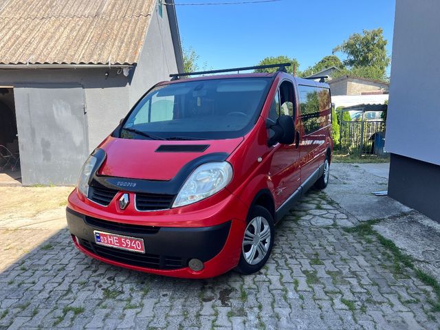 Renault Trafic - фото 4
