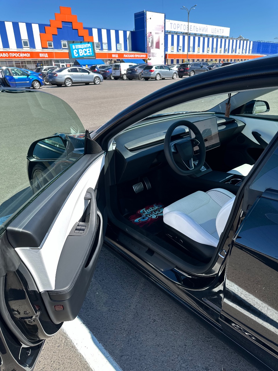 Tesla Model 3 - фото 20