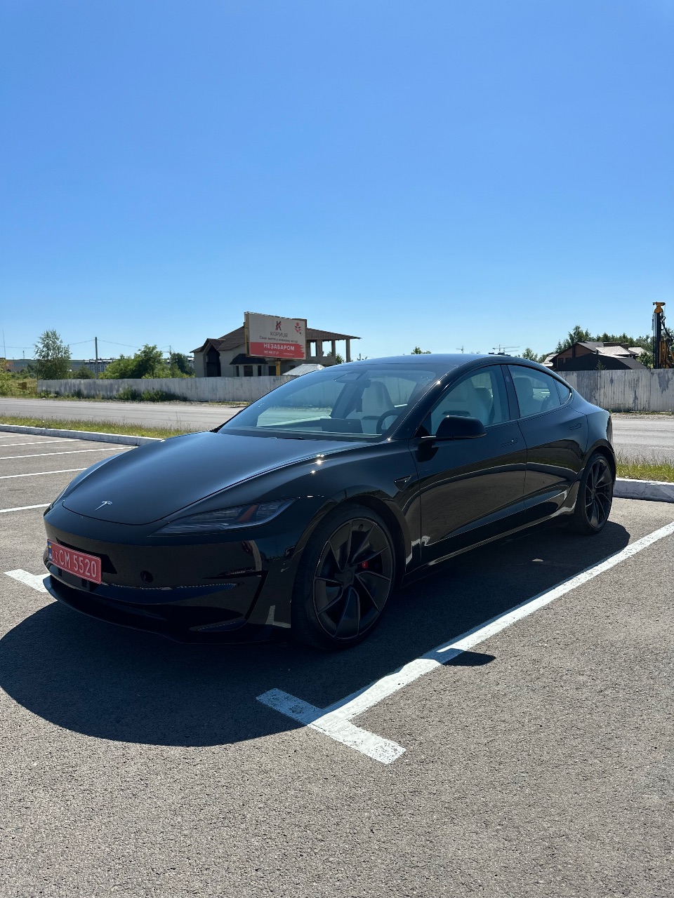 Tesla Model 3 - фото 3