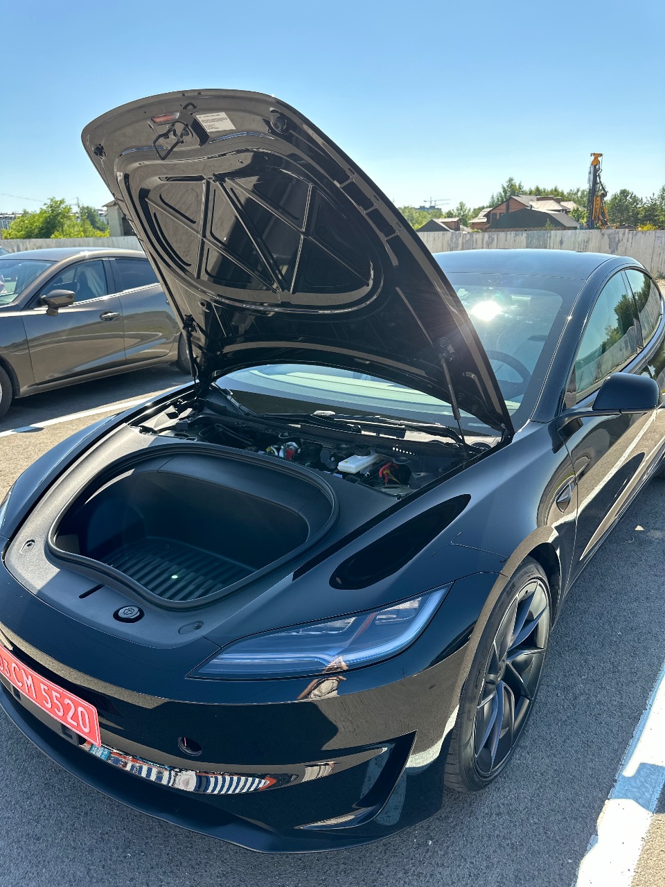Tesla Model 3 - фото 11