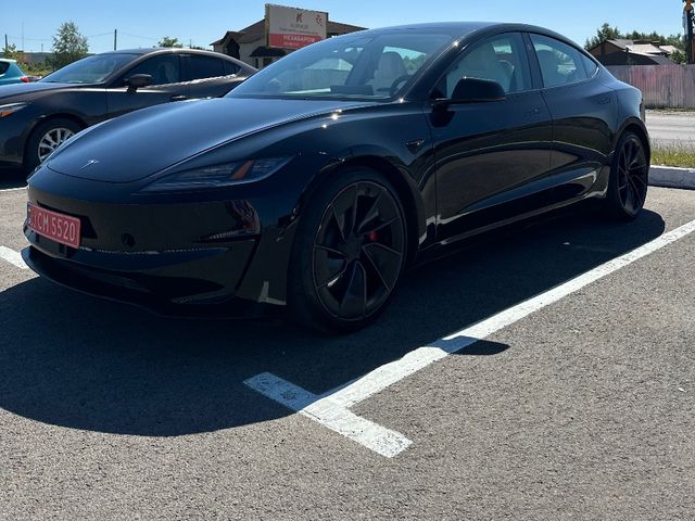 Tesla Model 3 - фото 5