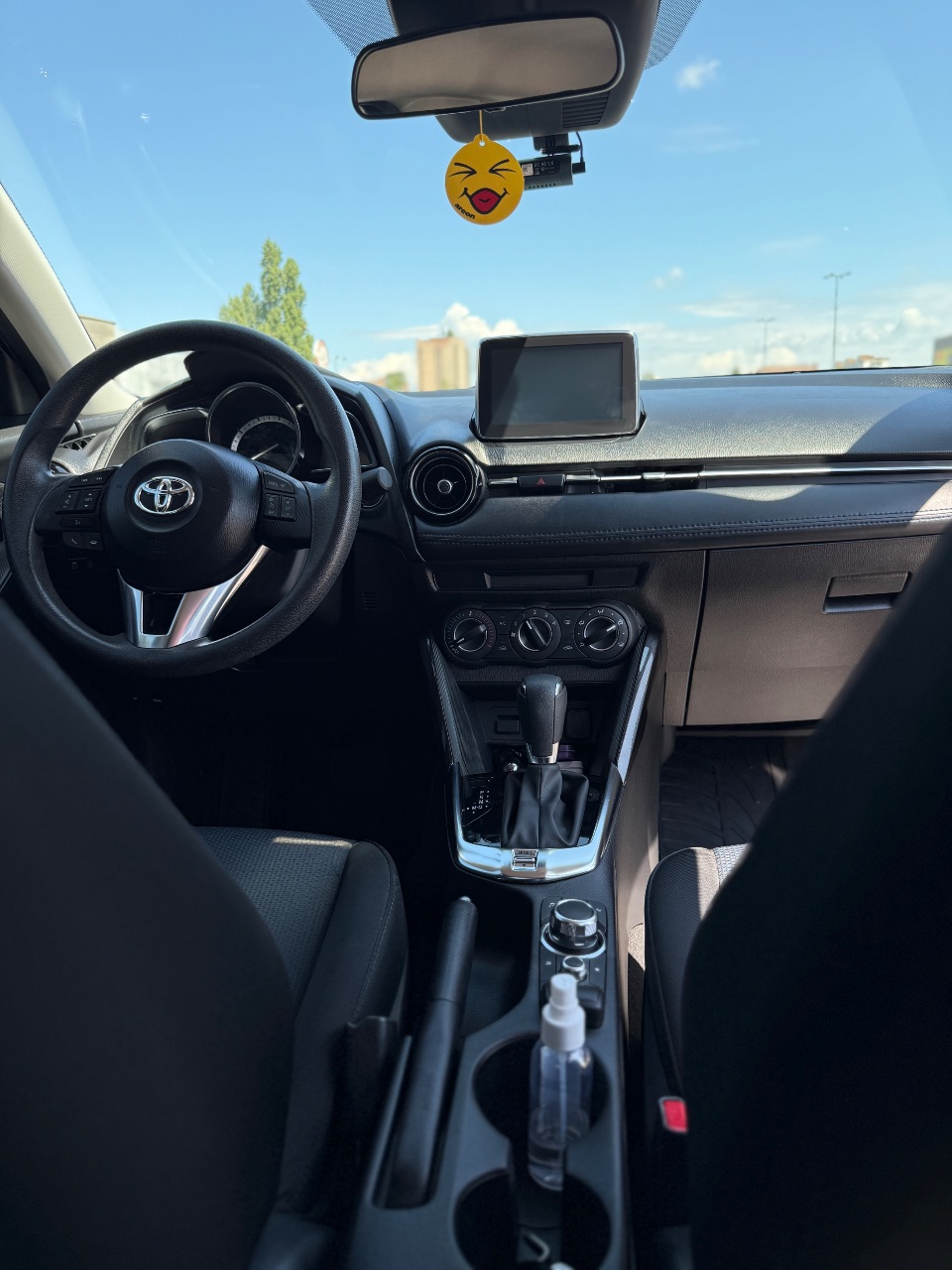 Toyota Yaris - фото 24