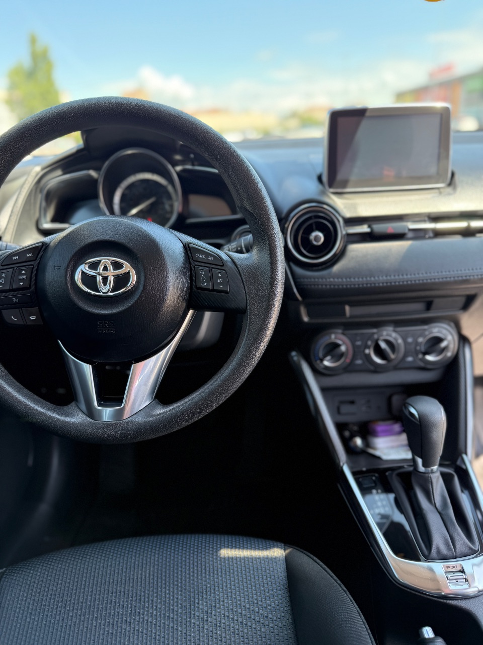 Toyota Yaris - фото 26