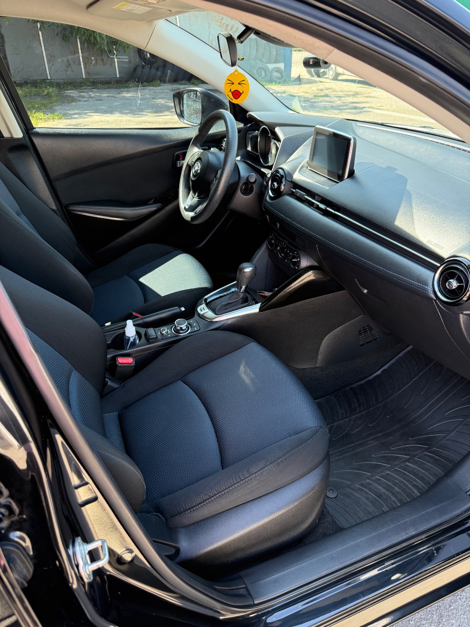 Toyota Yaris - фото 5