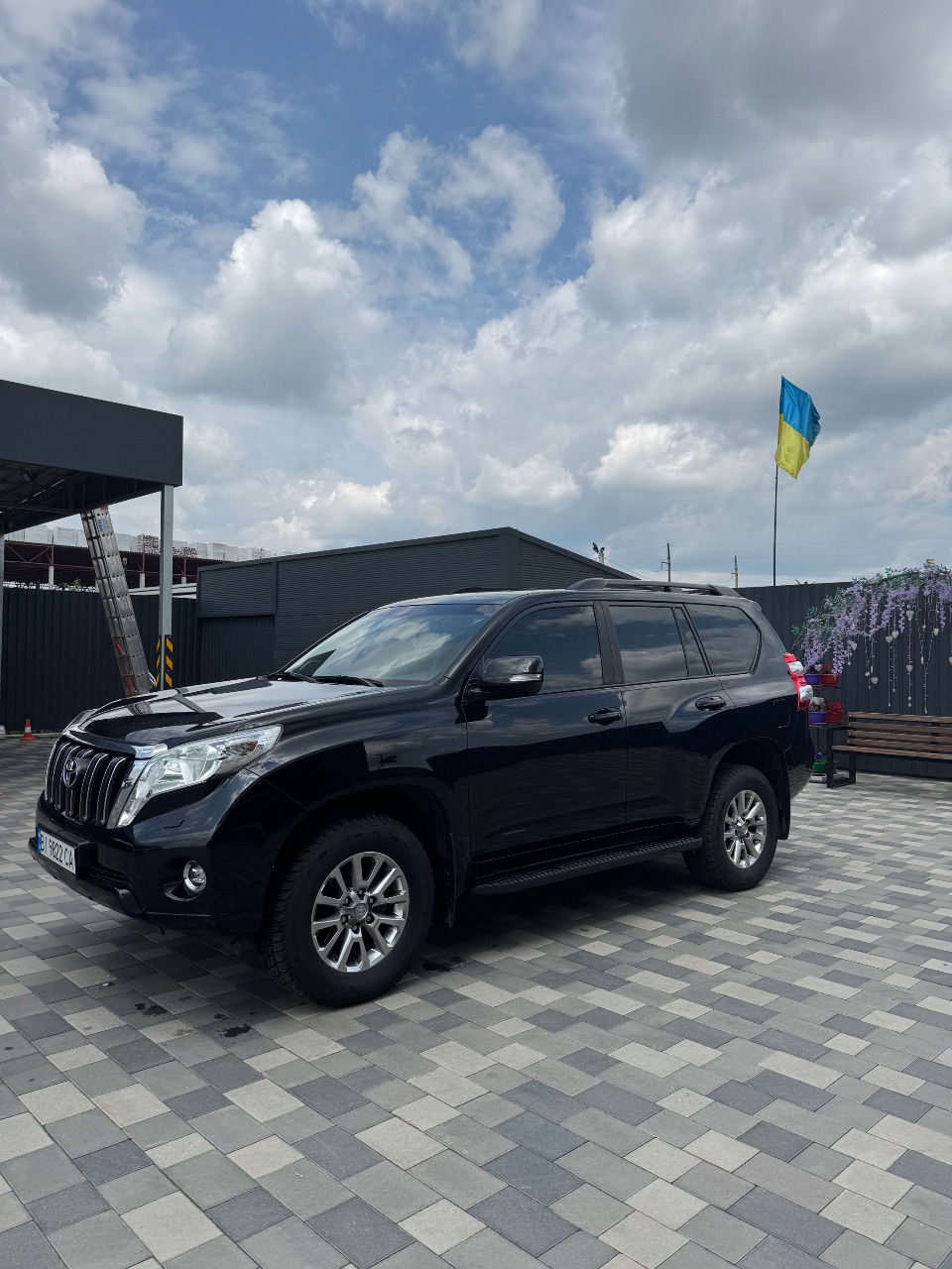 Toyota Land Cruiser Prado - фото 1