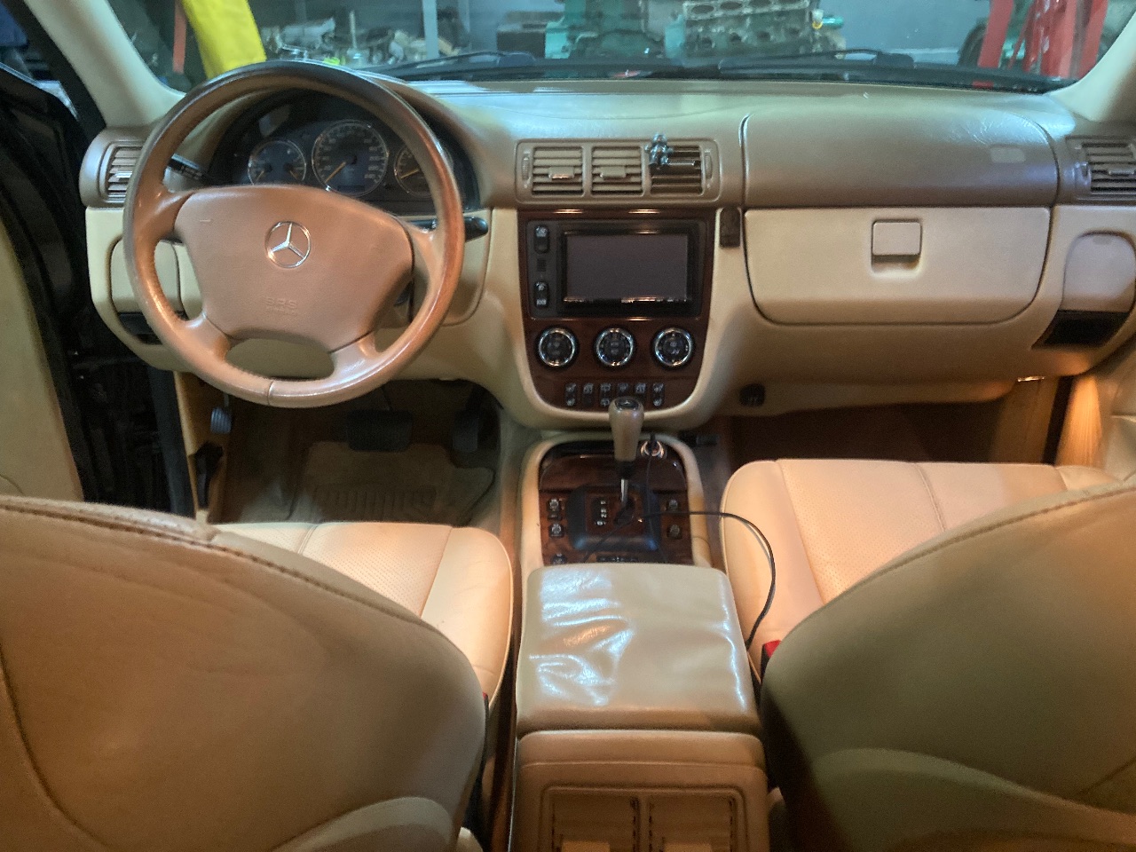 Mercedes-Benz M-Класс - фото 7