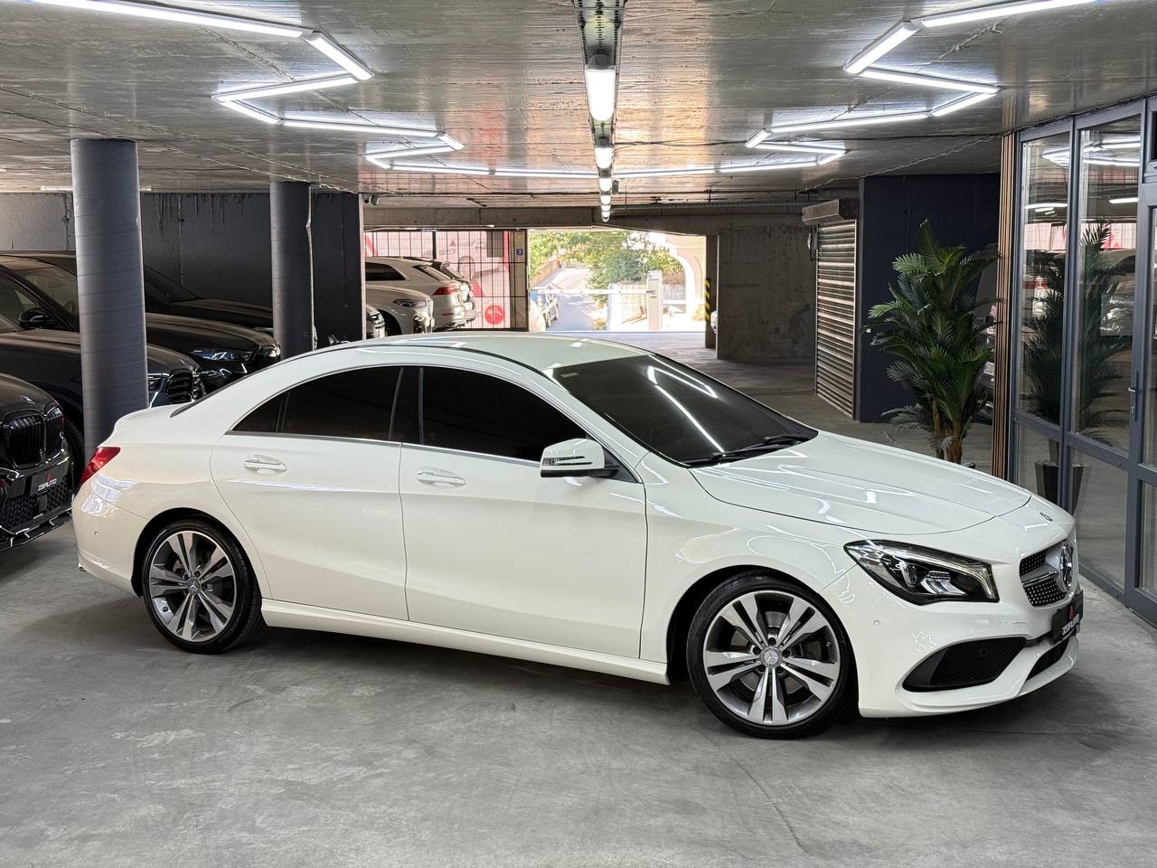 Mercedes-Benz CLA - фото 1