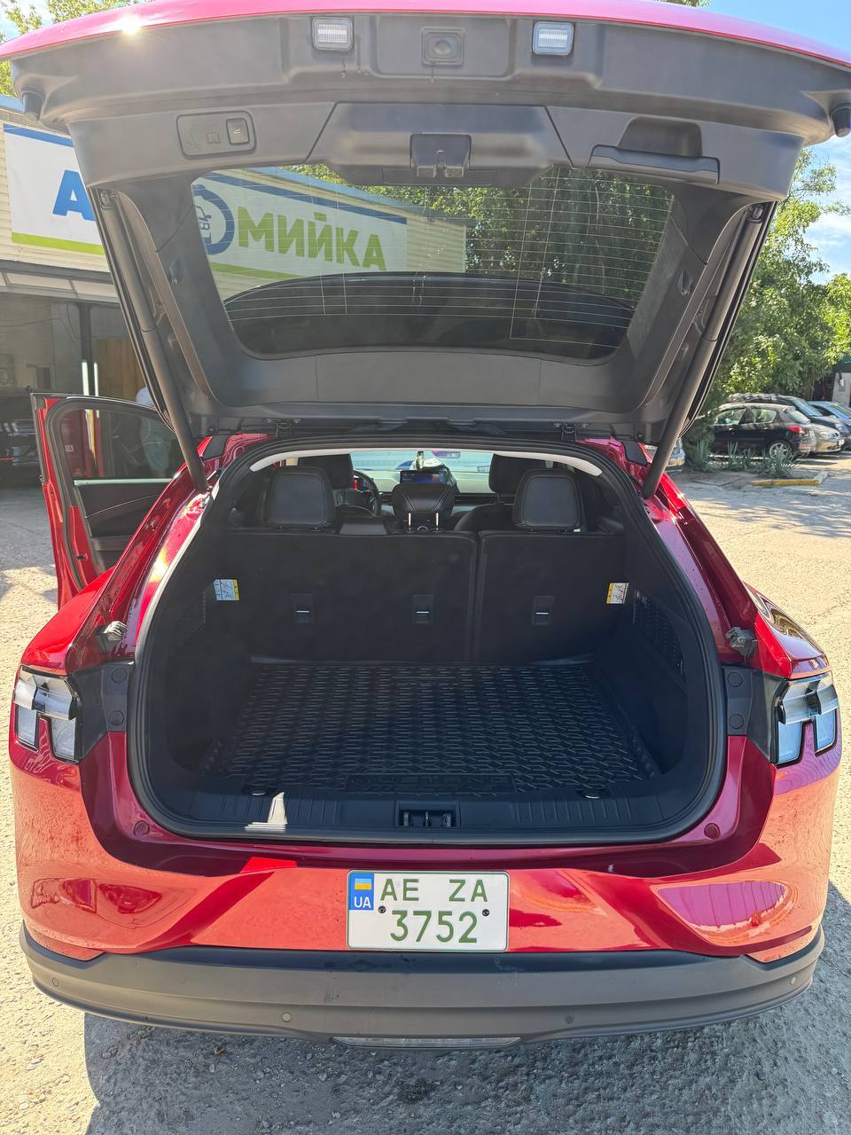 Ford Mustang Mach-E - фото 11