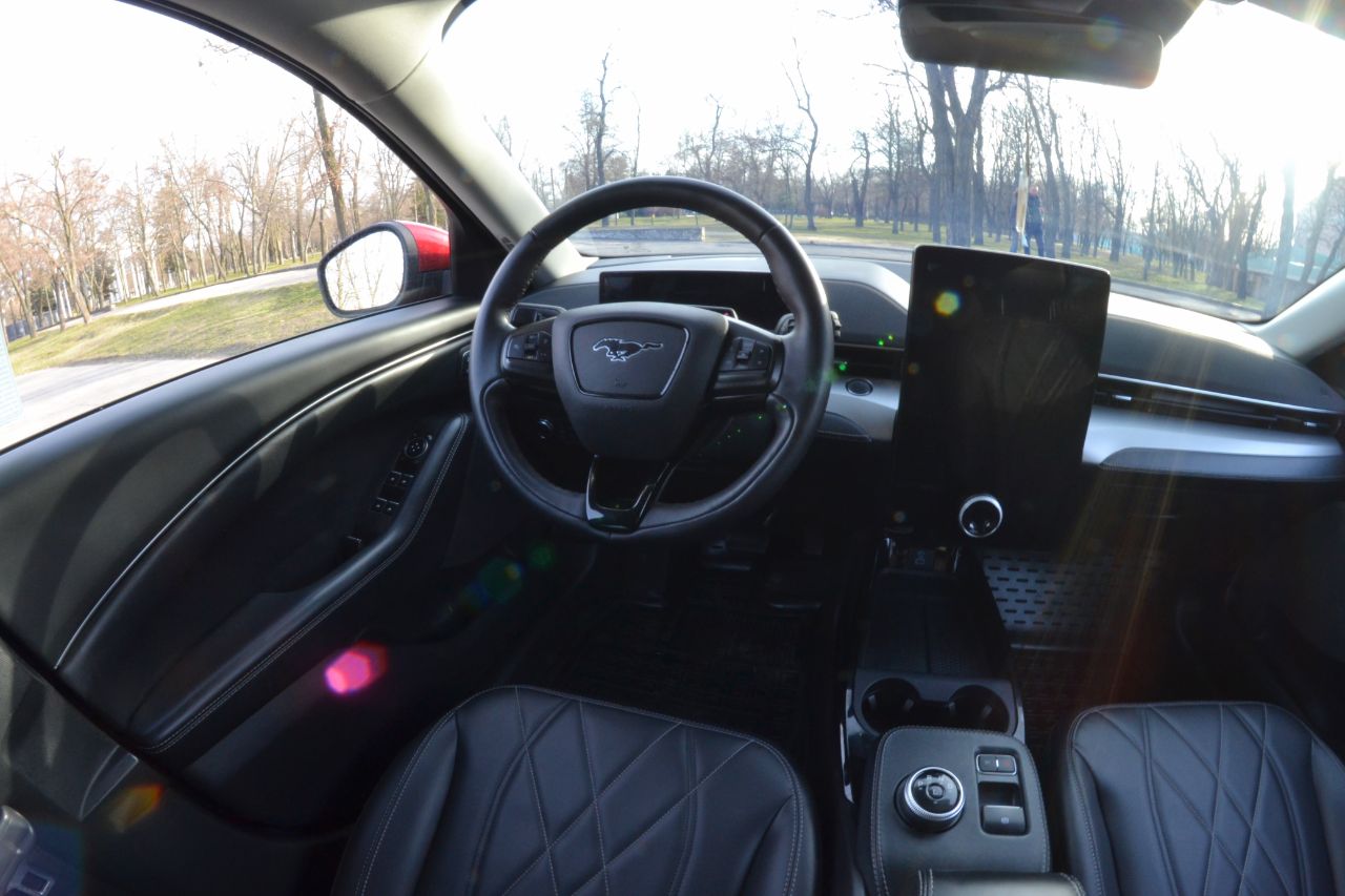 Ford Mustang Mach-E - фото 16