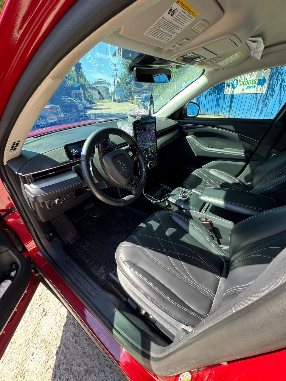 Ford Mustang Mach-E - фото 14