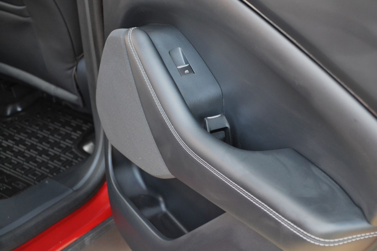 Ford Mustang Mach-E - фото 36