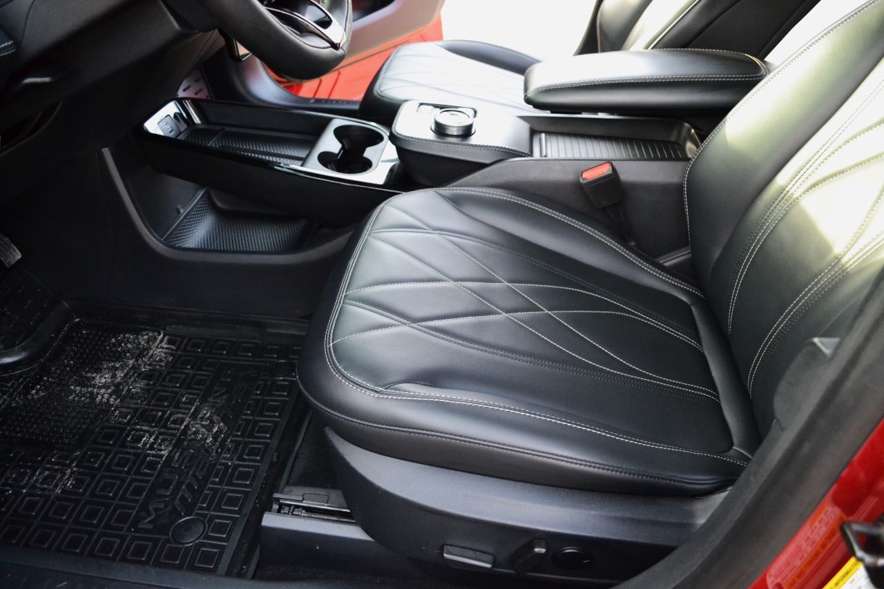 Ford Mustang Mach-E - фото 26