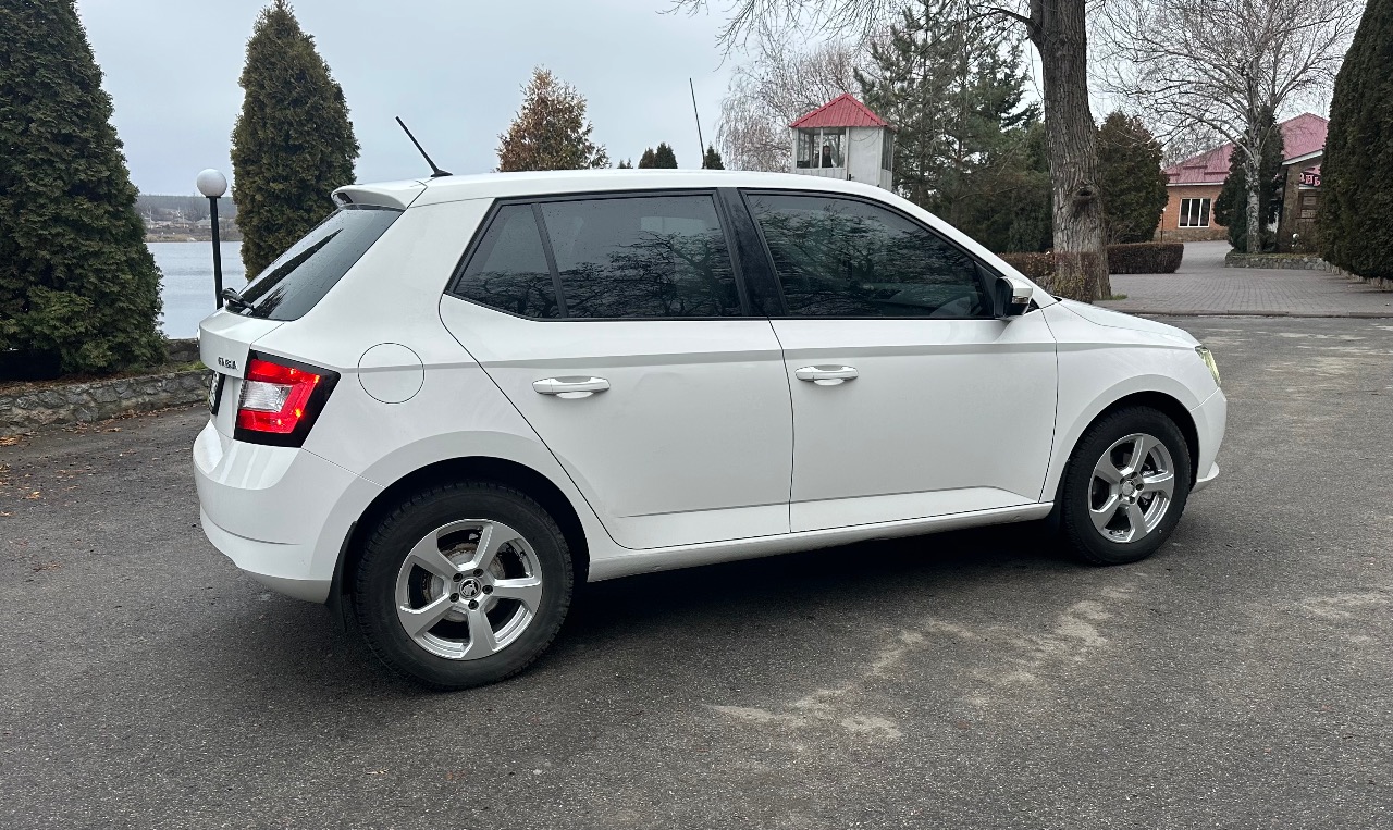 Skoda Fabia - фото 19