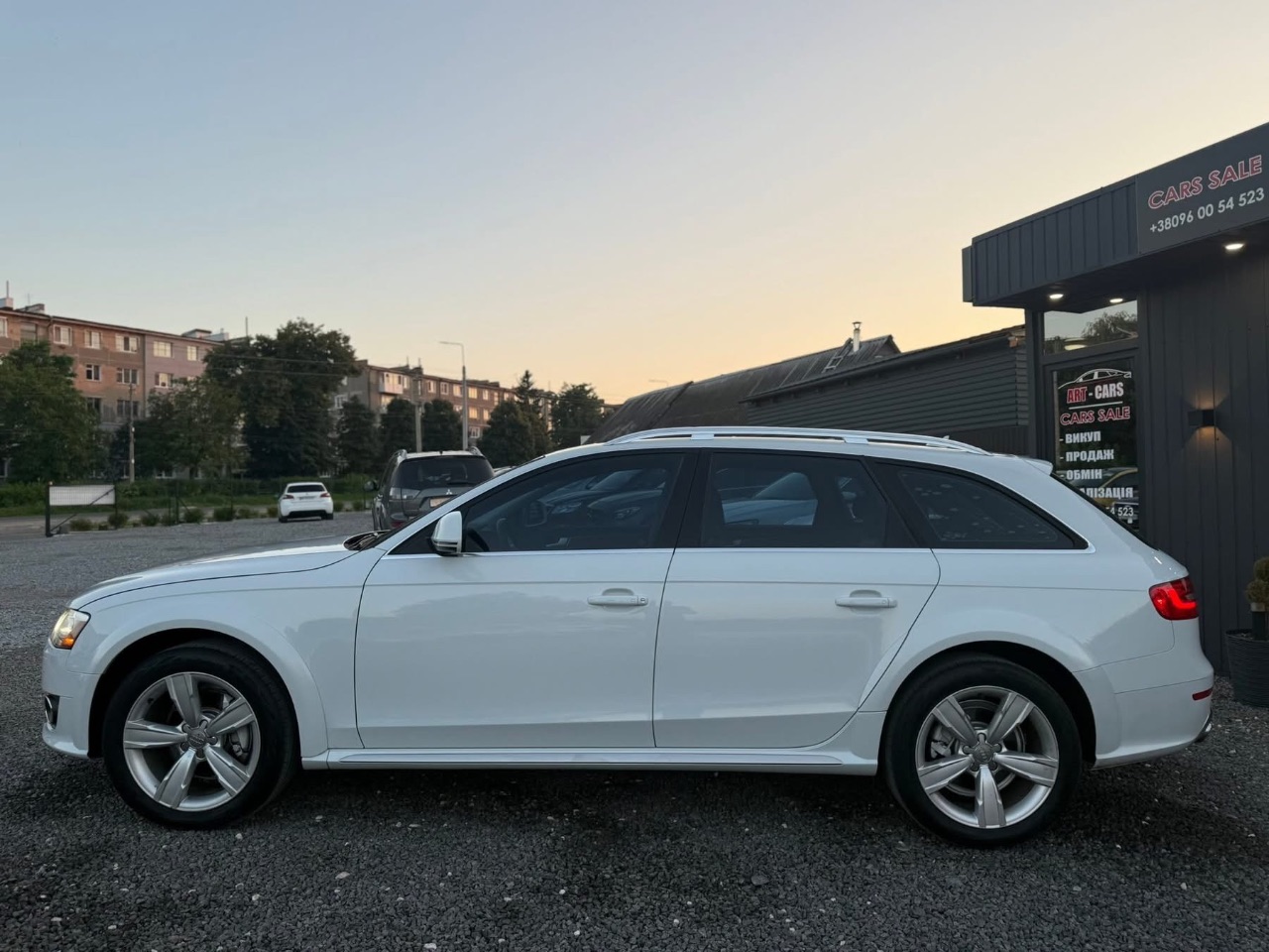Audi A4 allroad - фото 7