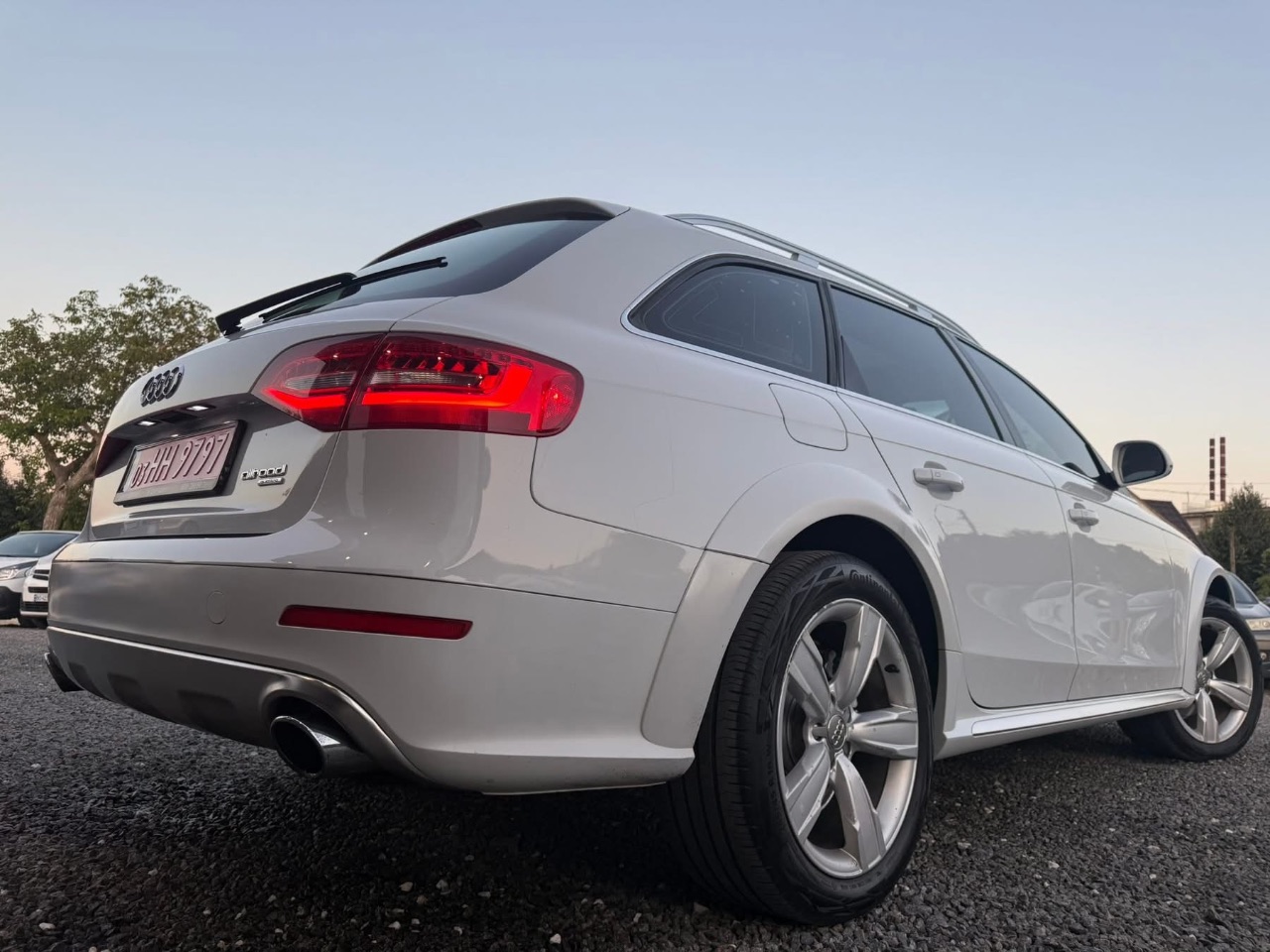 Audi A4 allroad - фото 24