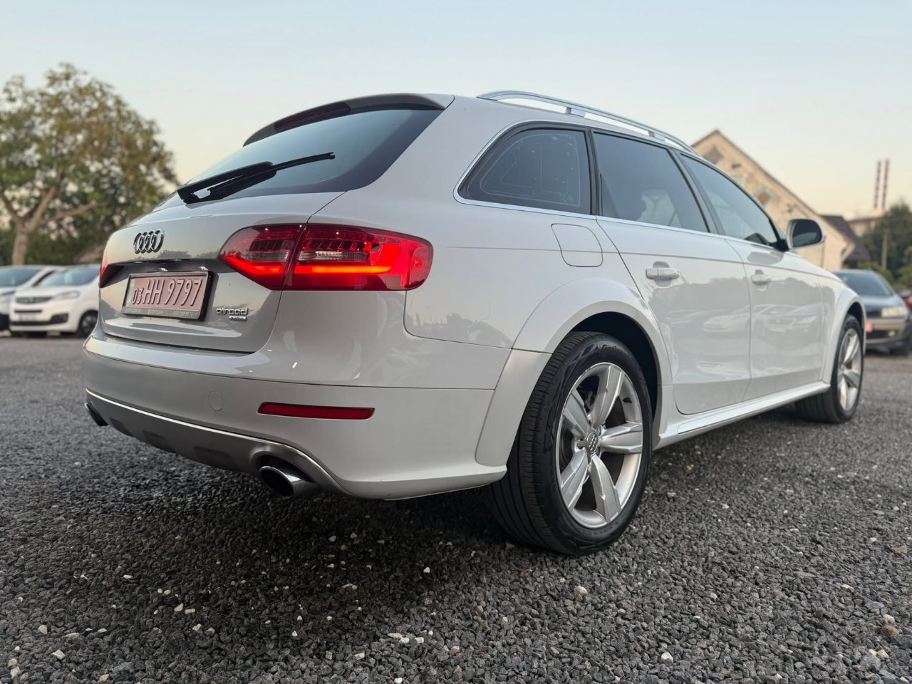 Audi A4 allroad - фото 5