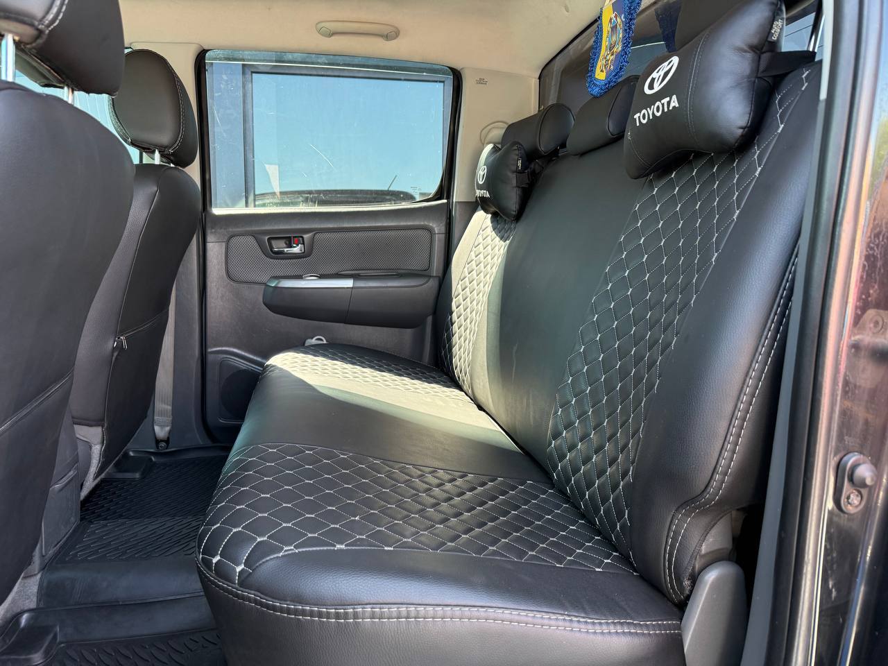 Toyota Hilux - фото 35