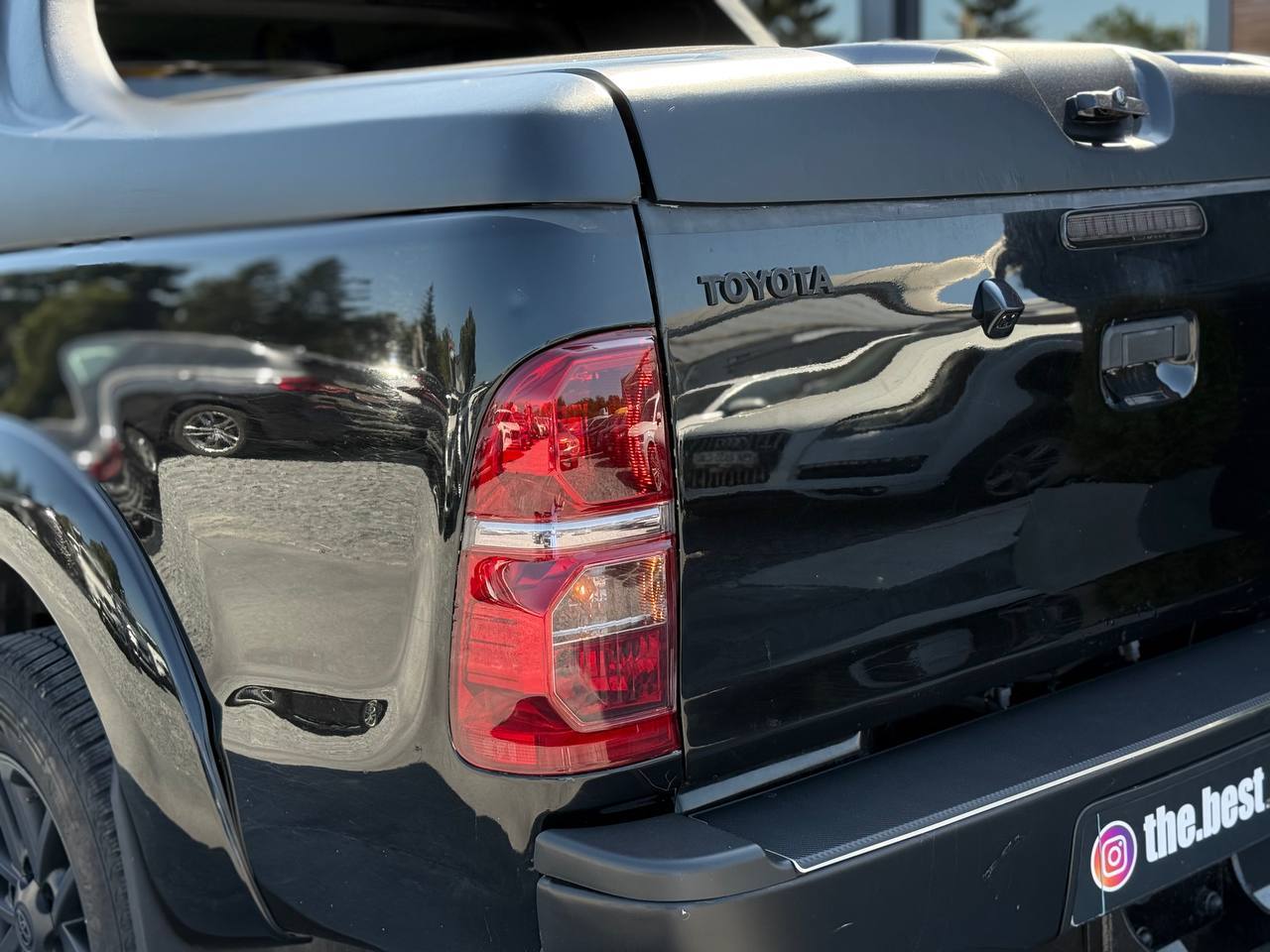 Toyota Hilux - фото 9
