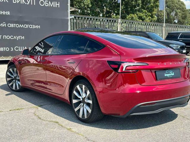 Tesla Model 3 - фото 4